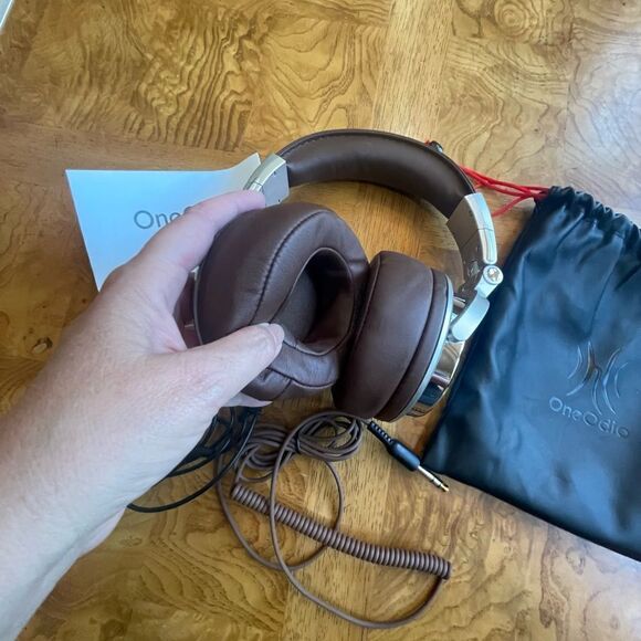 COMFY ODIO Headphones! - Picture 9 of 9